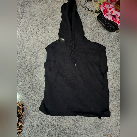Victoria Secret Sports Bundle (XS)(3)(EUC)(READ DESCRIPTION) - Picture 6 of 8